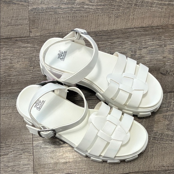 Wild Fable White Platform Sandals - Picture 2 of 4